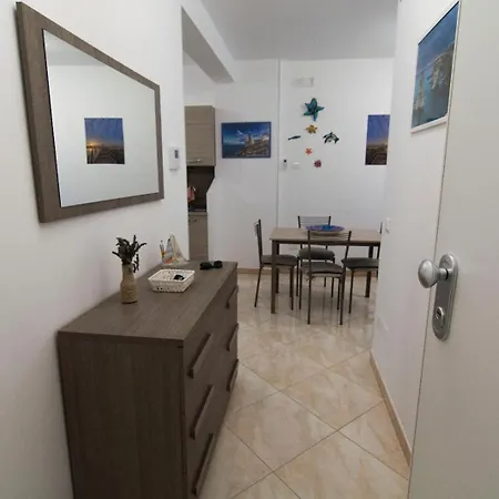 Locazione Turistica Maria Apartment *